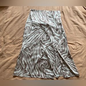 Neutral Pattern Midi Skirt